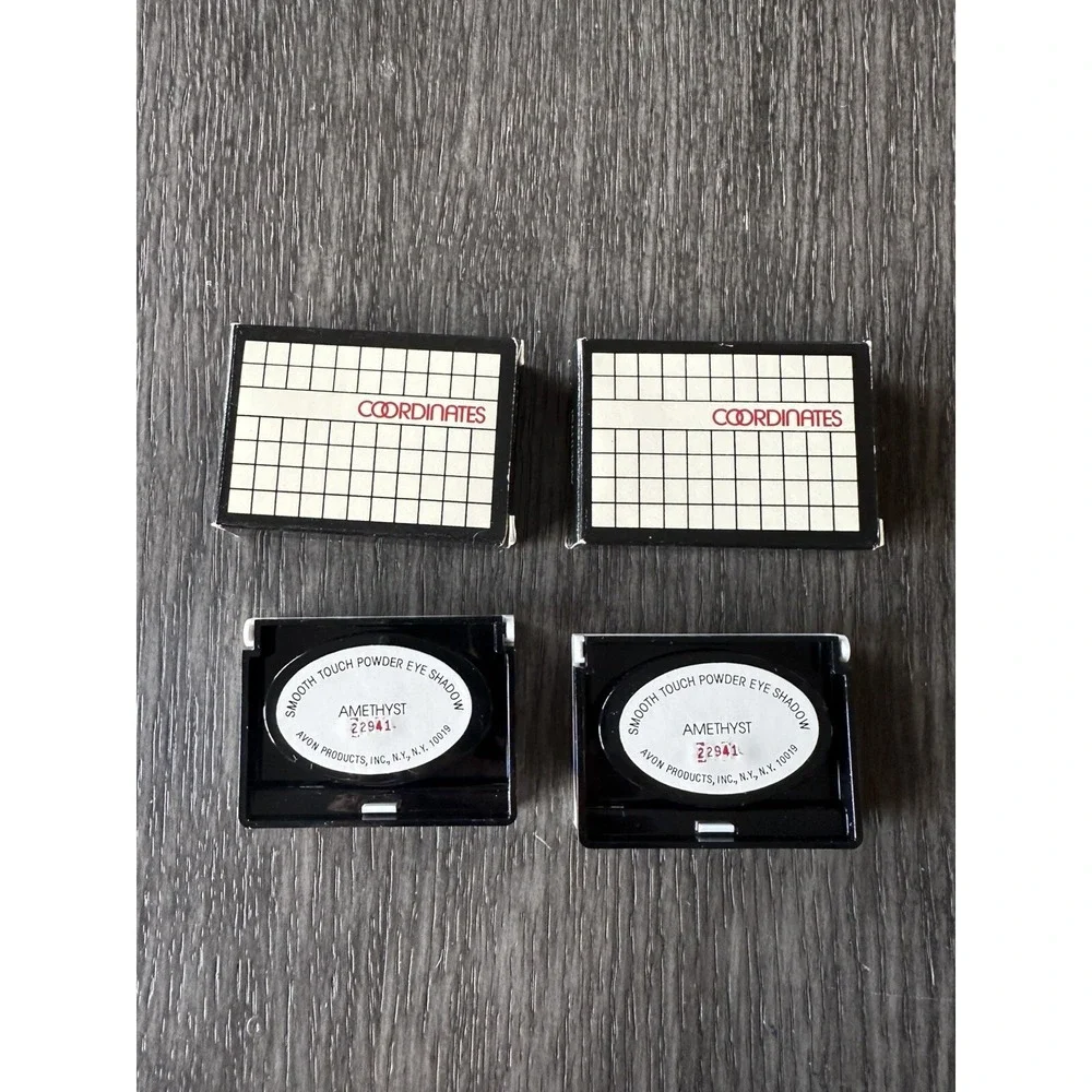 Avon Vintage Coordinates Smooth Touch Powder‎ Eye Shadow. Amethyst #22941.